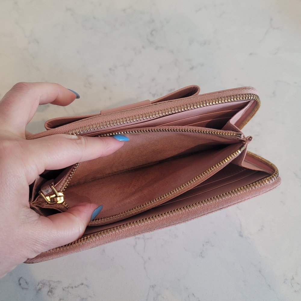 PRADA Long Saffiano Leather Wallet With Bow Pink - Picture 9 of 15